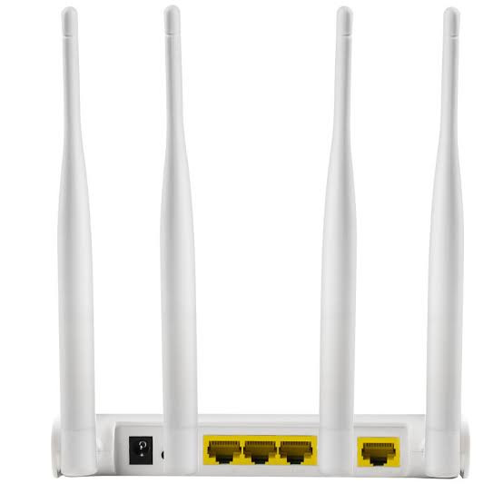 مودم روتر neterbit مدل NW-431F دارای 4 آنتن و4 پورت شبکه